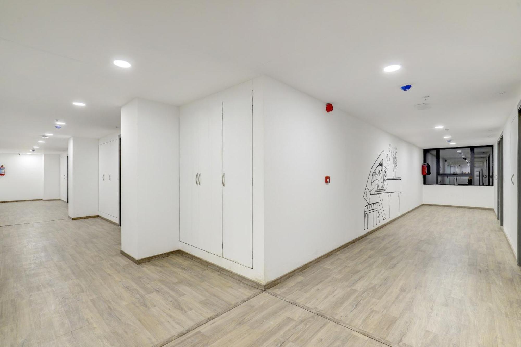 Super Townhouse Rajyash Rise Otel Sarkhej Dış mekan fotoğraf